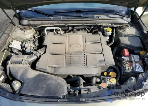 2018 Subaru Outback 3.6R Limited z USA, uszkodzony, nr VIN 4S4BSENC1J3299352